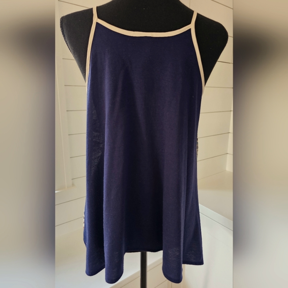 Multicolor Chevron Pattern Women's Top - Picture 4 of 7